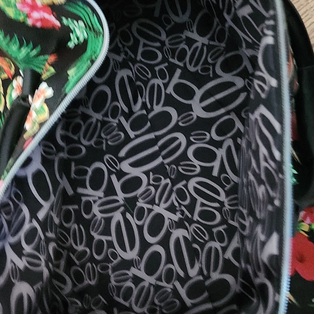 BeBe Travel Duffle Bag Black with tropical flowers - Picture 4 of 6